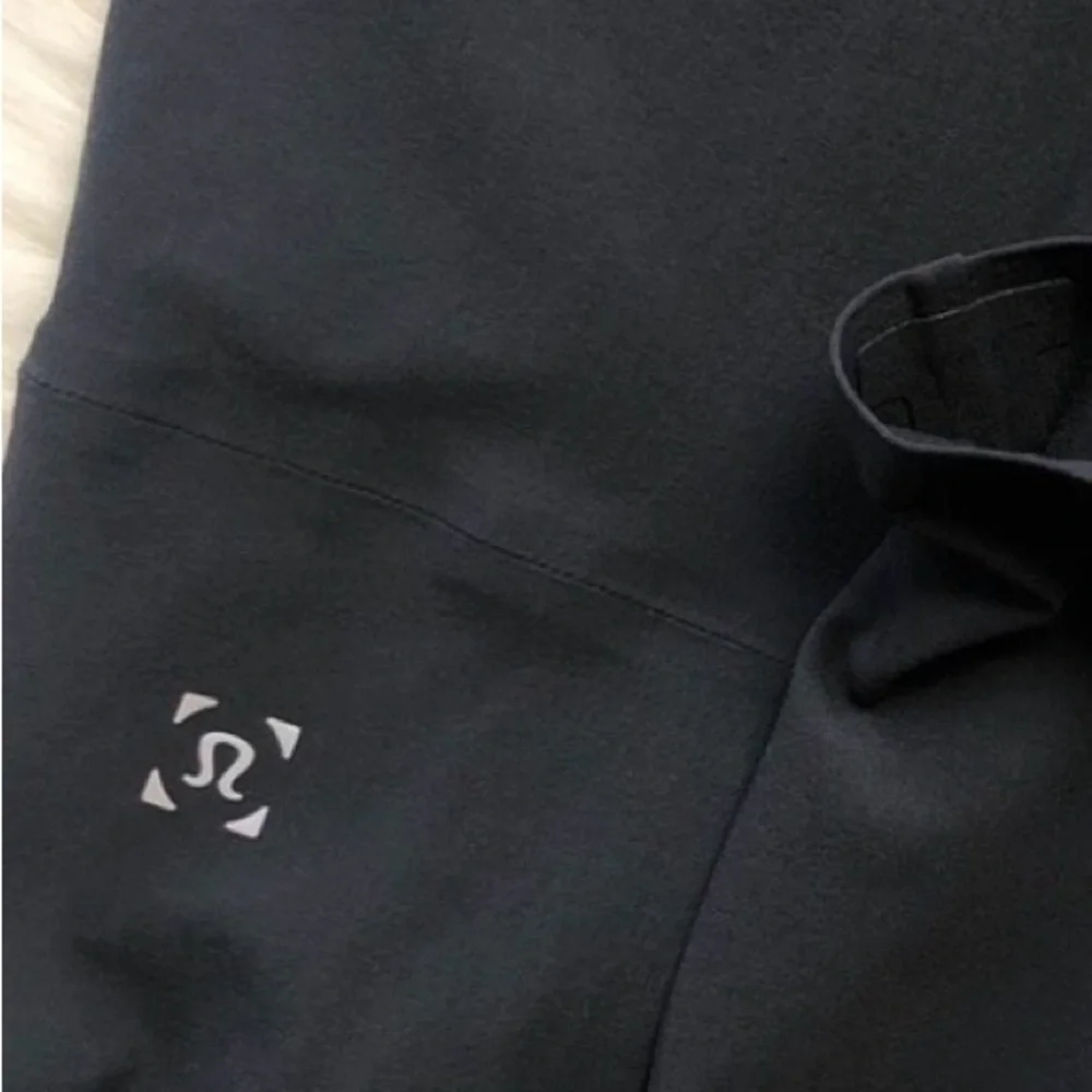 Lululemon In Mind‎ Yoga Pant Small 32”